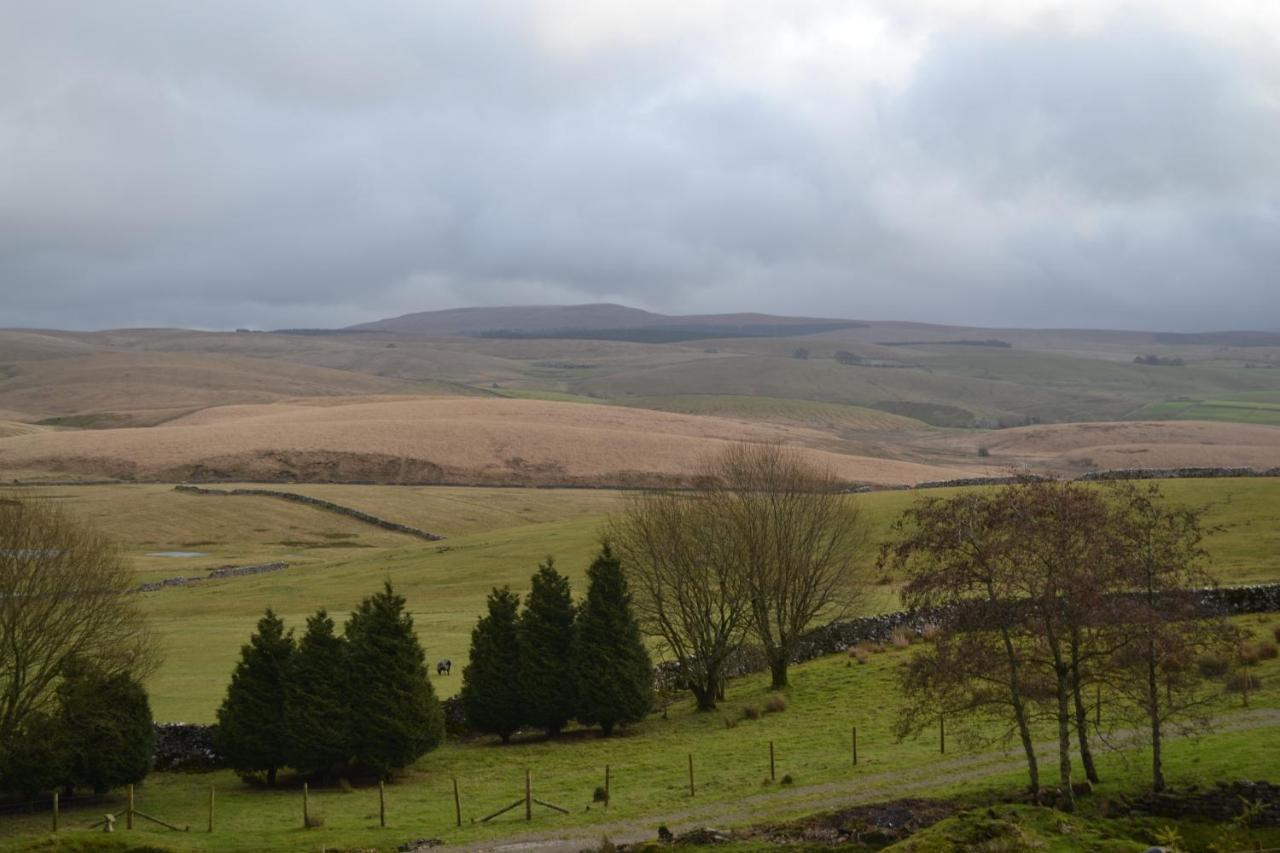 The Warren Lodge Cabin At Ashes Farm, Near Settle Exterior photo